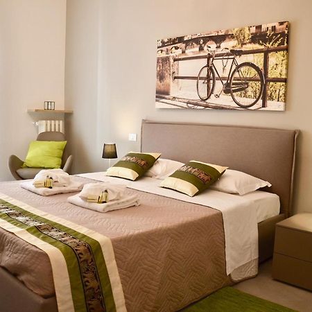 Flats4Rent Nikos Apartment Верона Екстериор снимка